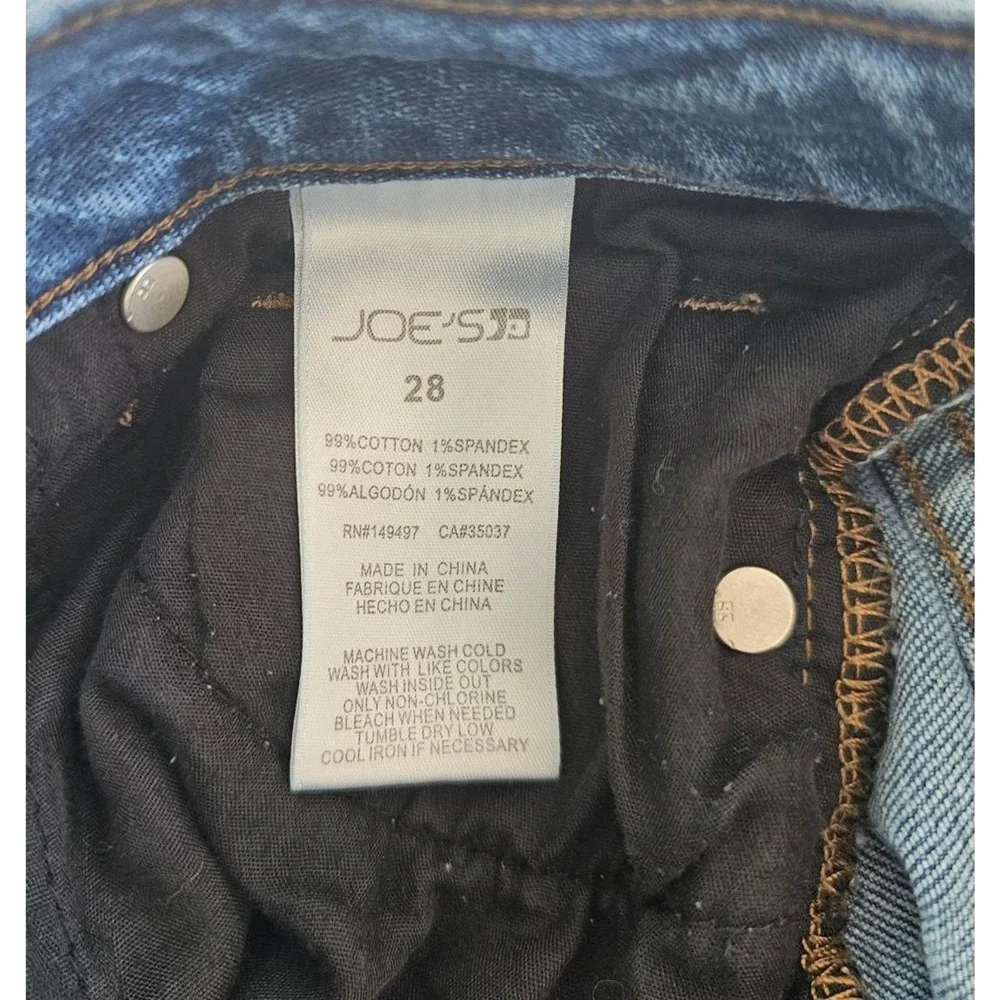 Joe's Jean Shorts Women's Size 28 Measures 30 Medium Wash Distressed Frayed Cuff